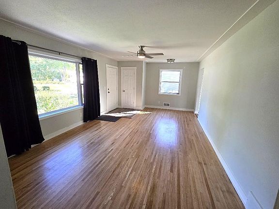 3rd image of 8311 Northern Dr