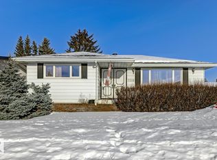 11516 152a Ave NW, Edmonton, AB T5X 1E2