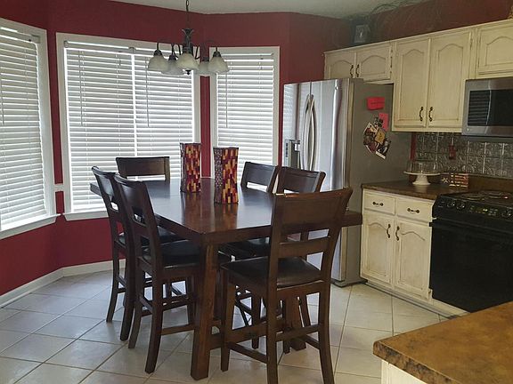 3rd image of 9868 Seminole Dr