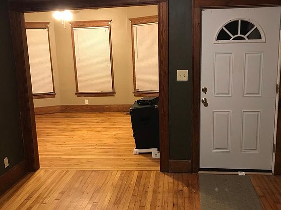 5th image of 205 Burnet Park Dr
