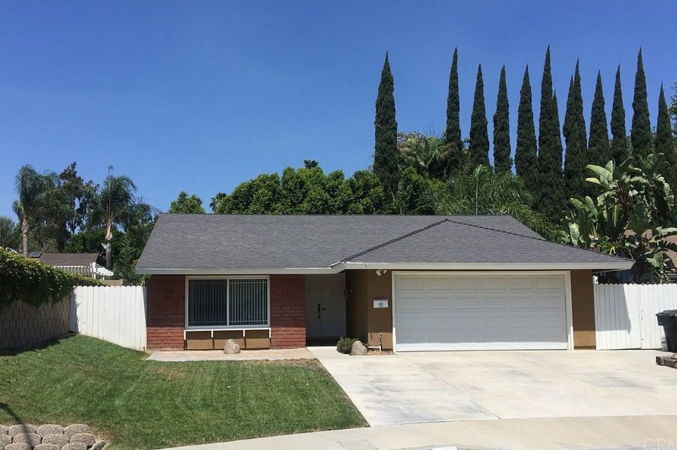 1st image of 5393 E Cresthill Dr