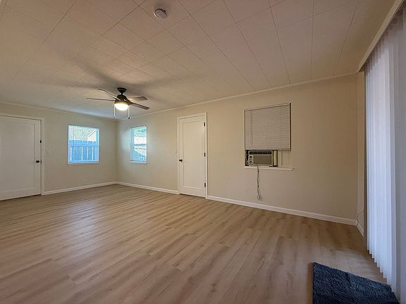 4th image of 430 Bell Ave