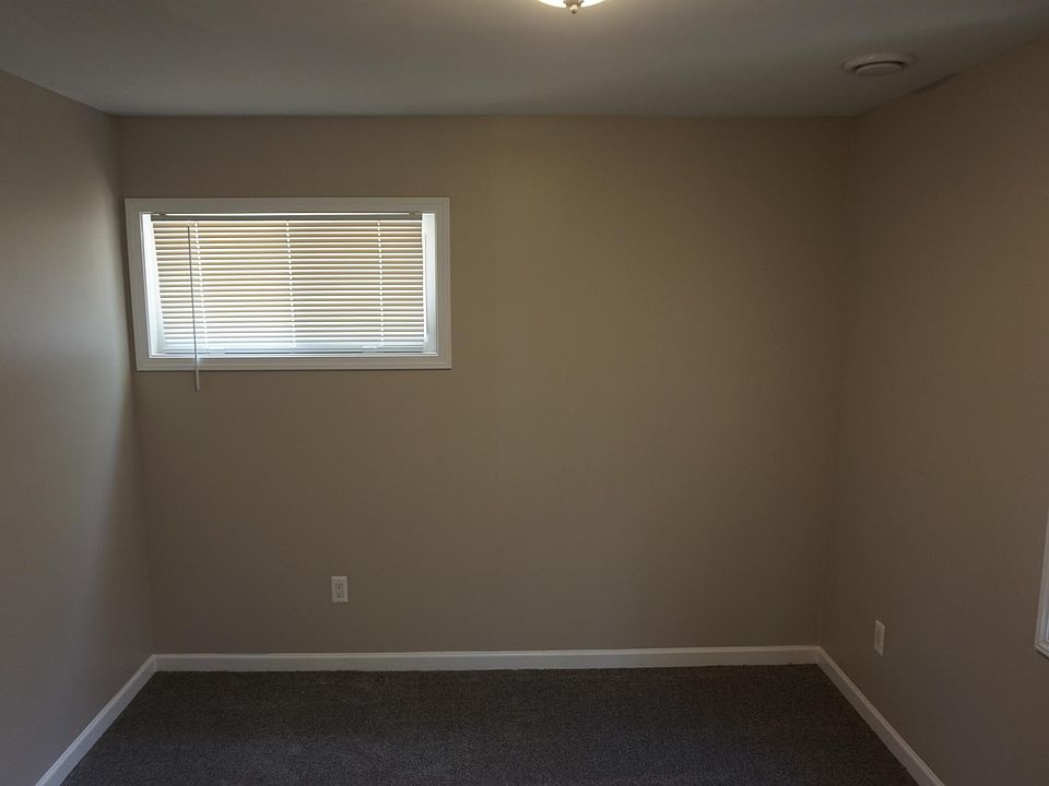 2nd image of 28971 Glenwood Ave