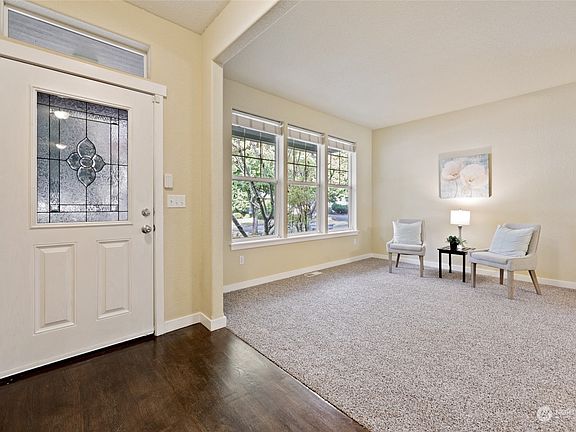 3rd image of 2505 55th Avenue SE