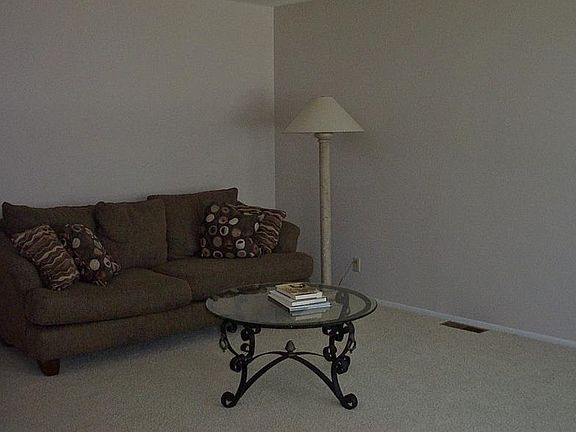 4th image of 1400 S 24th St