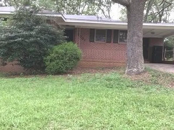 2001 Fairway Dr, Macon, GA 31217