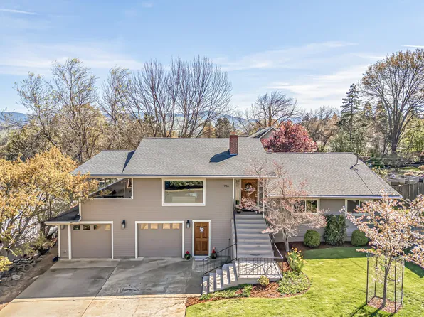 736 Frances Ln, Ashland, OR 97520