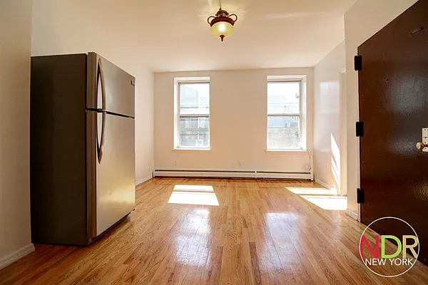Rented by Next Door Realty NYC | media 25