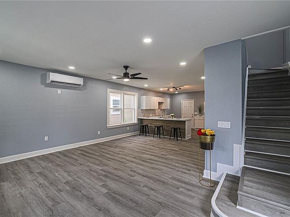 3rd image of 2517 Montgall Ave