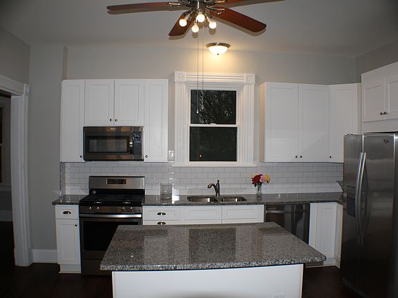 3rd image of 1940 Waverly Ave