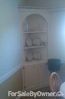 Bilt-ins in dinning room