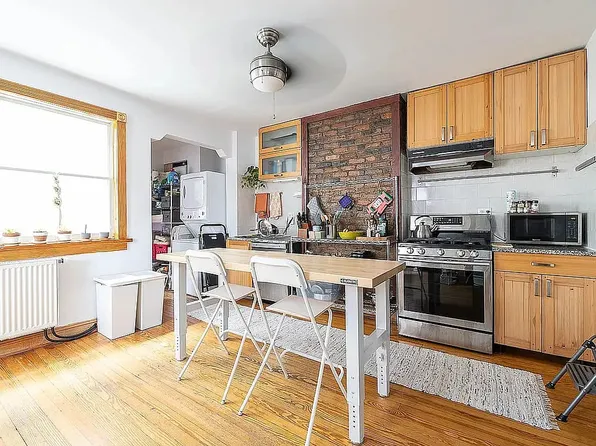 146 North Seventh Street image 30 of 36