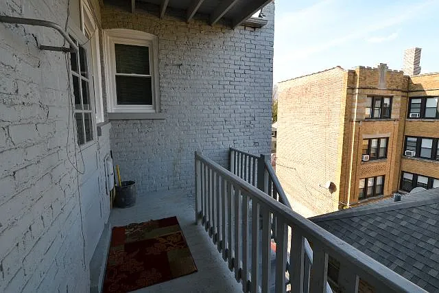 6326 N Artesian Ave #M01R — Photo 19