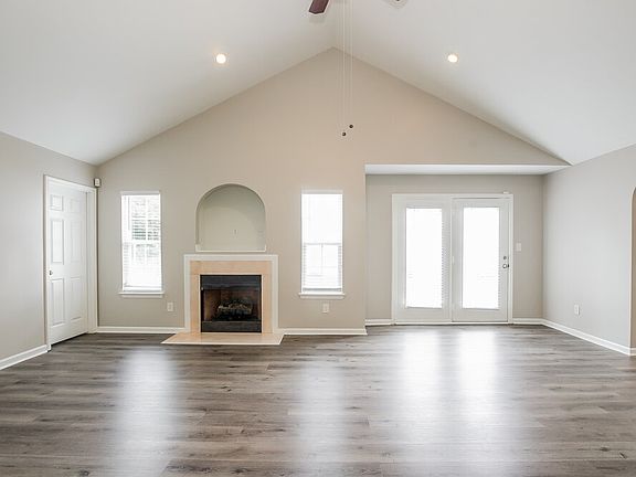 4th image of 6423 Nevin Glen Dr