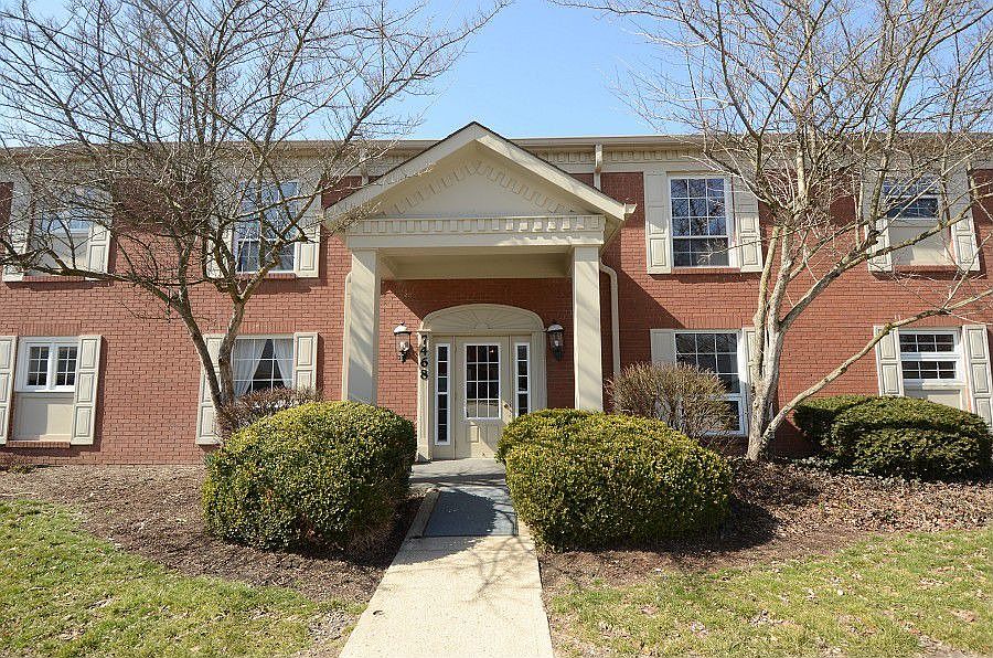 1st image of 7468 Lions Head Dr #5