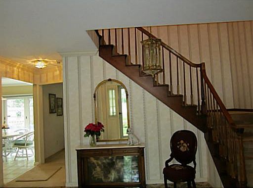 3rd image of 630 Boxwood Ct