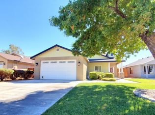 336 S Gateway Blvd, Ridgecrest, CA 93555