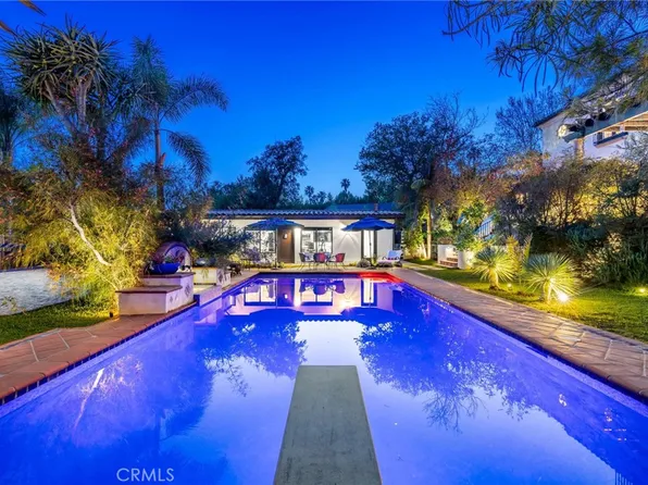 1046 Lavender Ln, La Canada Flintridge, CA 91011