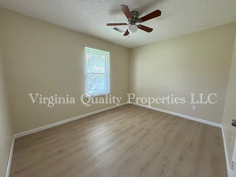 536 Berrypick Ln — Photo 7