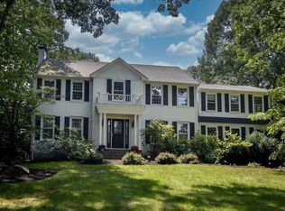2 Woodstock Dr, Framingham, MA 01701
