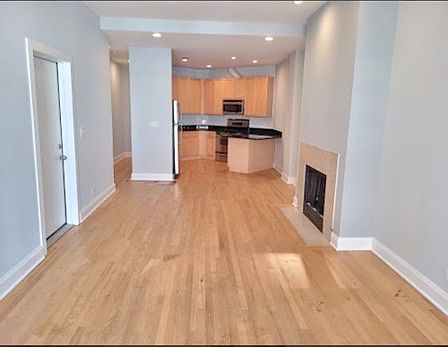 3rd image of 1216 N Lasalle St #1