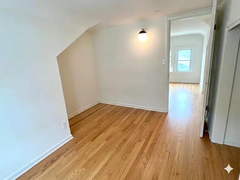 522 Stafford Ave #2 — Photo 10