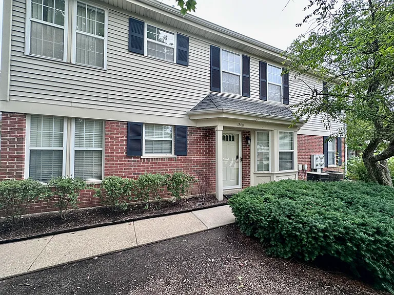 1200 Churchill Ct — Photo 1