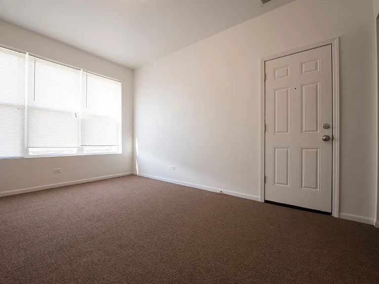 3454 W Lexington — Photo 22