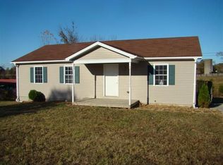 1015 Drury Ln, Lawrenceburg, KY 40342