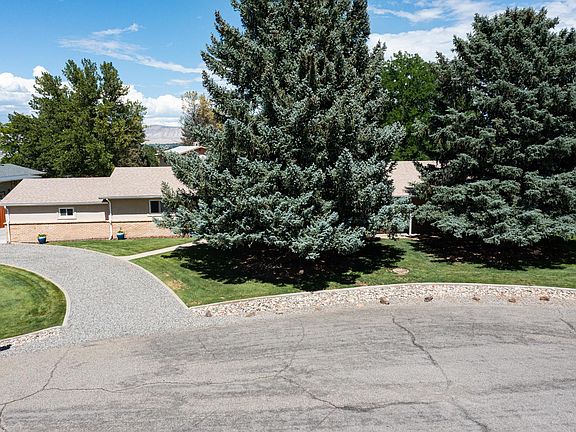 5th image of 586 Ravenwood Ln