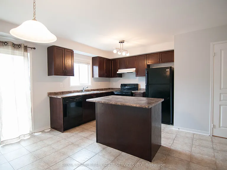 2178 Fiddlers Way #70 — Photo 3