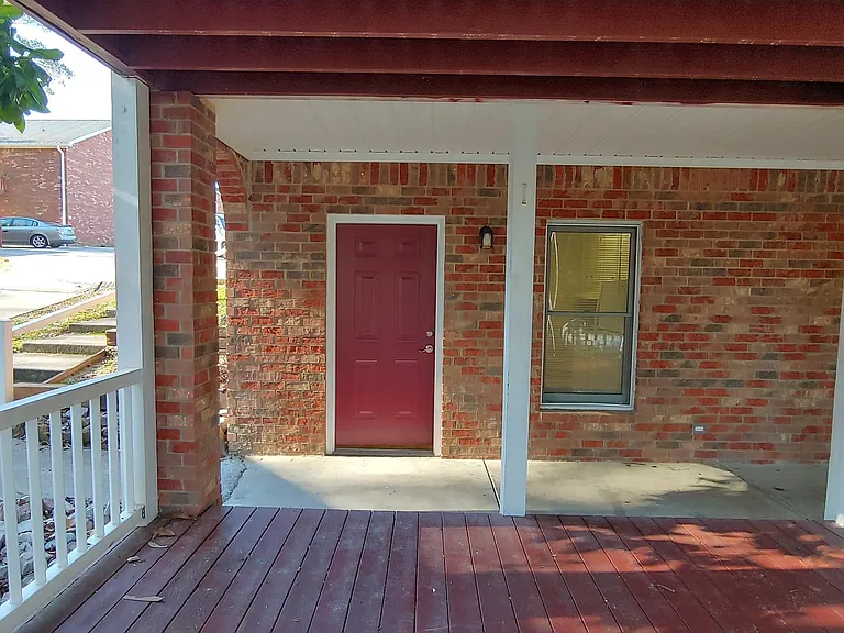 lexington garden apartments — Photo 2
