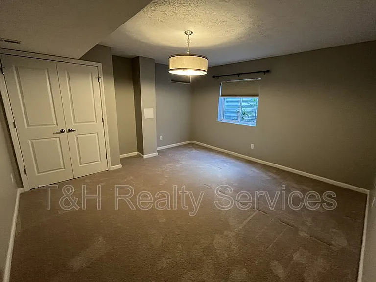 11423 Mears Dr — Photo 16