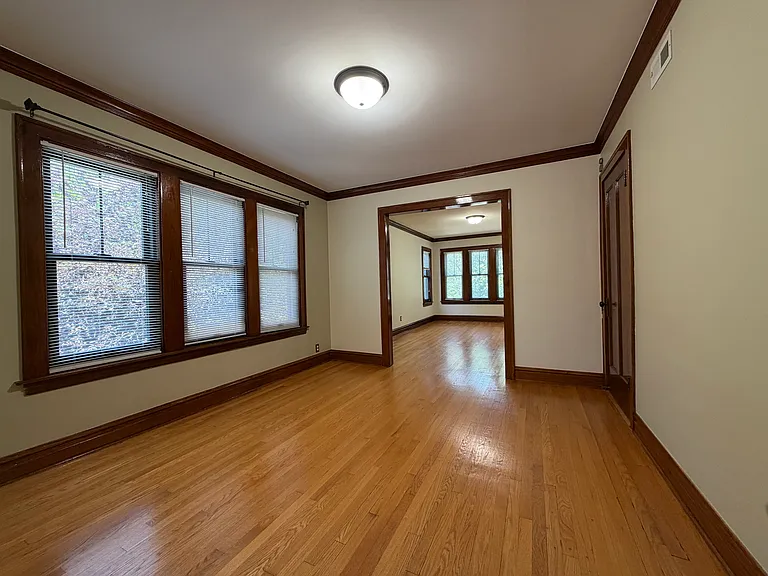 4957 W Sunnyside Ave #2 — Photo 5