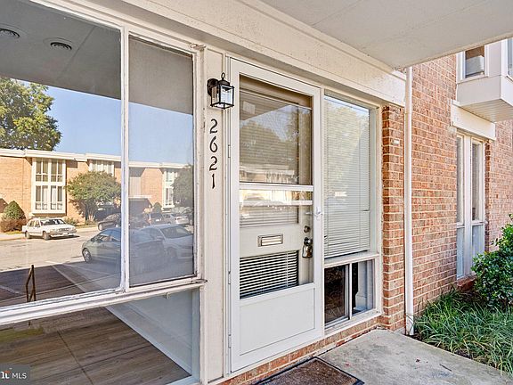 4th image of 2621 Redcoat Dr #222