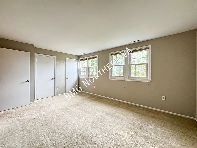 566 Windover Ave NW — Photo 15