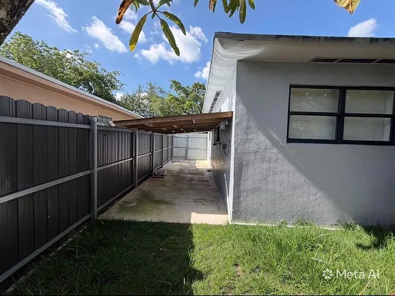 1135 NW 127th St — Photo 34
