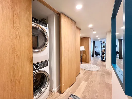 Rented by Keller Williams NYC | media 32