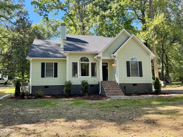 309 Willowood Dr, Henderson, NC 27536