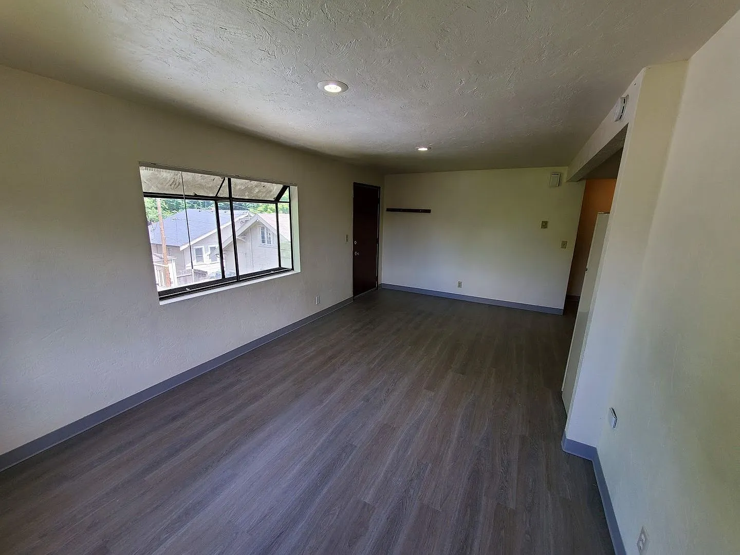 1240wa — Photo 4