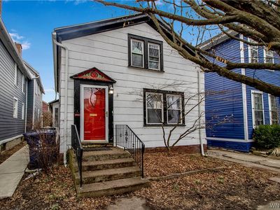31 College St, Buffalo, NY, 14201