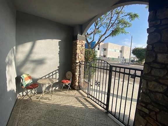 3rd image of 3950 Ohio St Unit 212