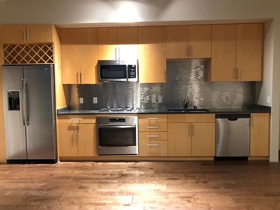 2nd image of 353 Bonneville Ave #501