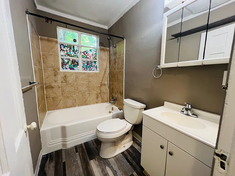 459 Ethel St NW — Photo 8