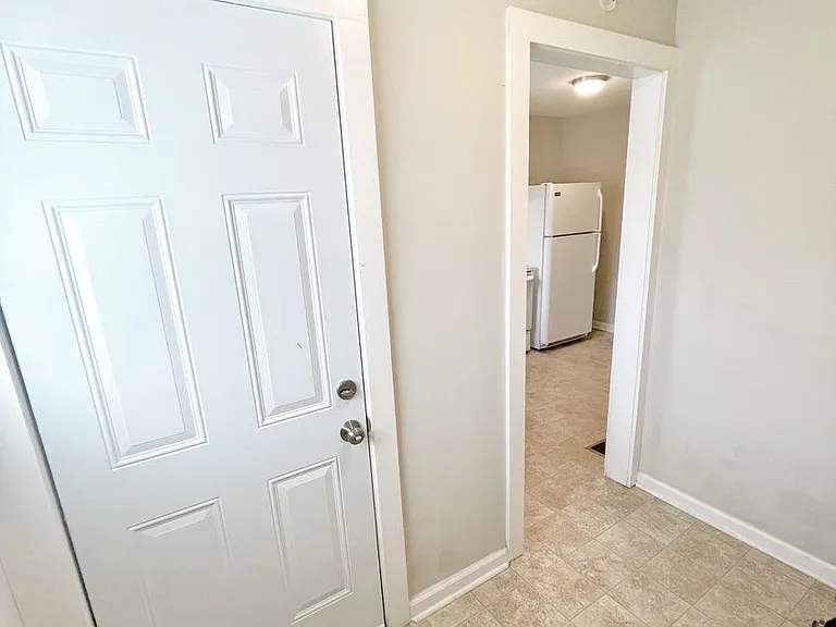 905 Harris St — Photo 8