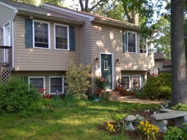 545 Old Stage Rd, Glen Burnie, MD 21061