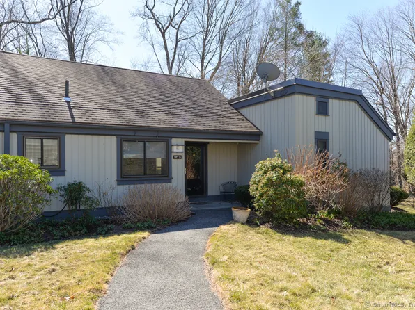 927 Heritage Village #B, Southbury, CT 06488