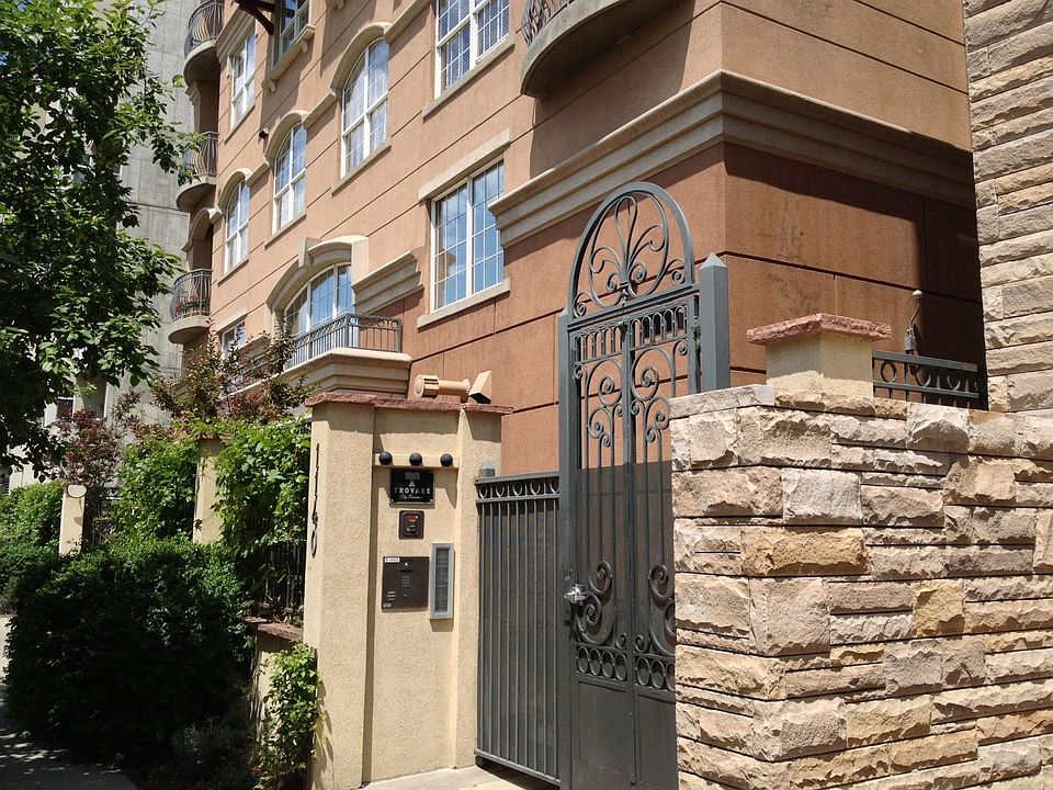 1st image of 1140 N Cherokee St #702