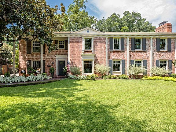 2nd image of 2018 Berkeley Dr