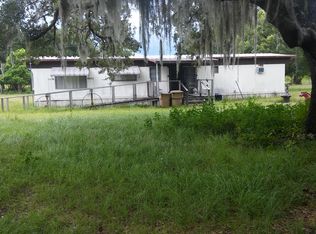 22660 Loop Rd, Okahumpka, FL 34762